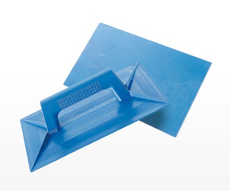 DESEMPENADEIRA PVC LISA 15 CM X 26 CM AZUL (28210) - MAX